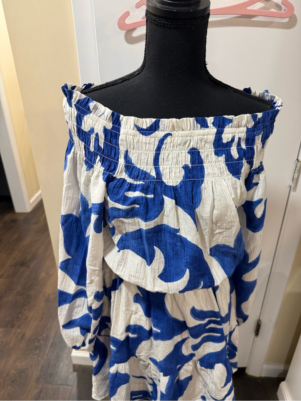 H&M White Off-Shoulder Dress with Royal Blue Swirl Print - Picture 2 of 8